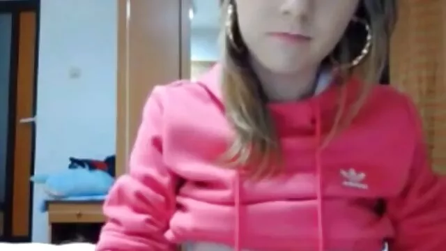 في سن المراهقة لطيف Arial لديه هدية مثل موقع افلام سكس اسرائيلي يلعق