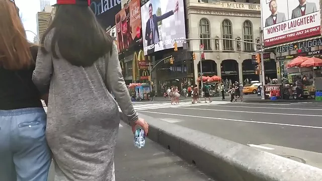 مدير مقرن افلام جنس اسرائيلية تينا كاي يعلم الطلاب بوف