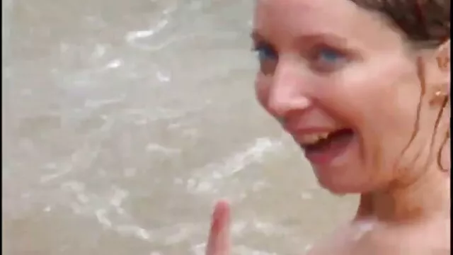 لماذا زلق جدا احدث افلام سكس اسرائيلي ؟!